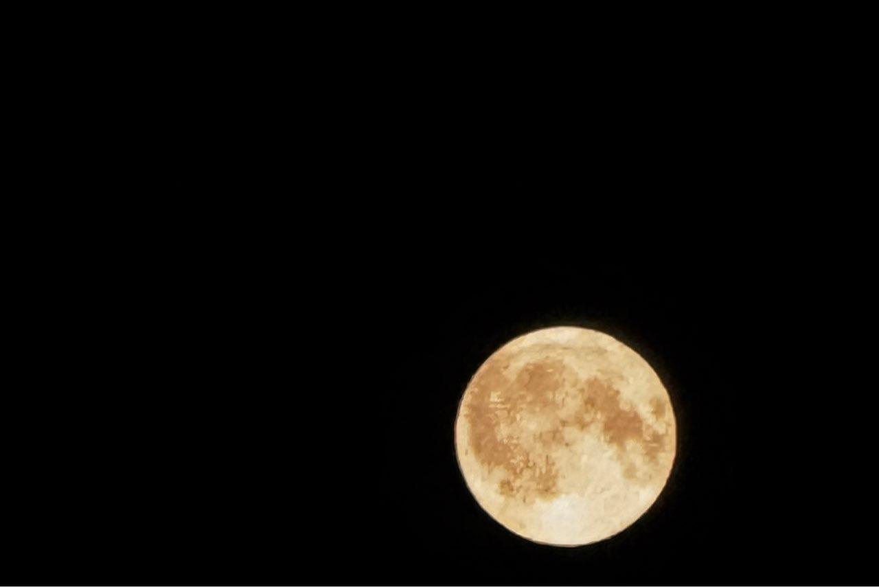 The Moon over Stedum, Netherlands — full moon, Lunar Day 16