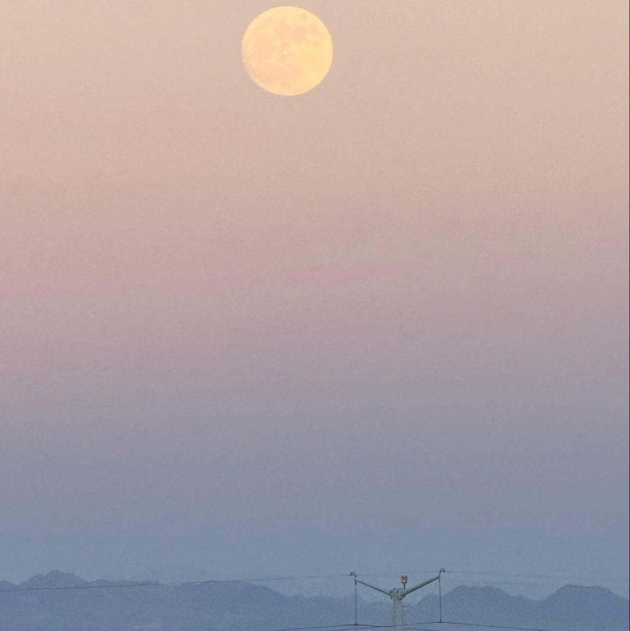 The Moon over Las Vegas, United States — full moon, Lunar Day 15