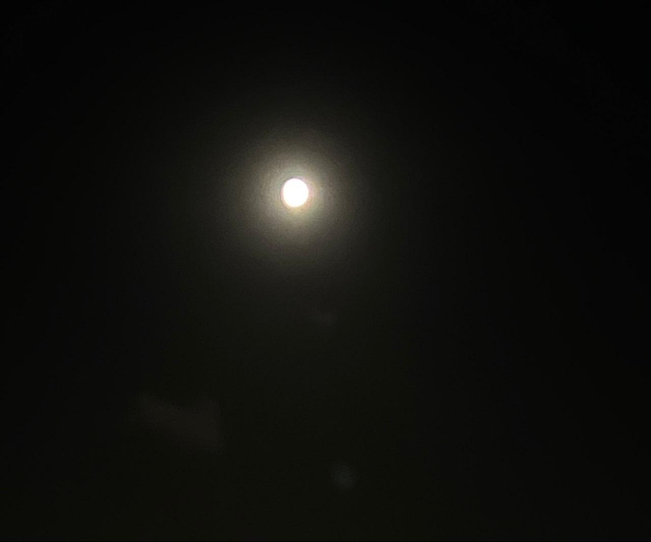 The Moon over Prato, Italia — waxing gibbous, Lunar Day 13