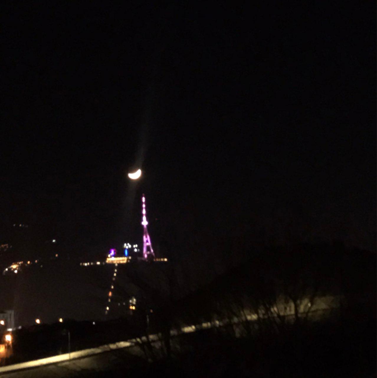The Moon over Georgia — waxing crescent, Lunar Day 5