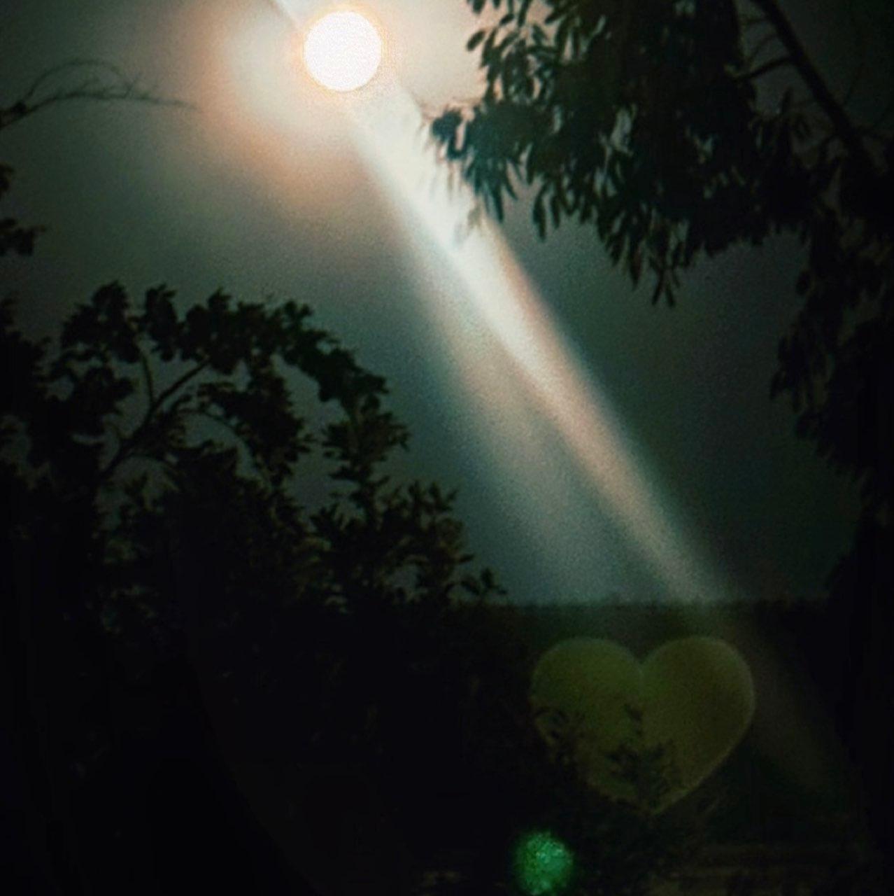 The Moon over London, United Kingdom — full moon, Lunar Day 15