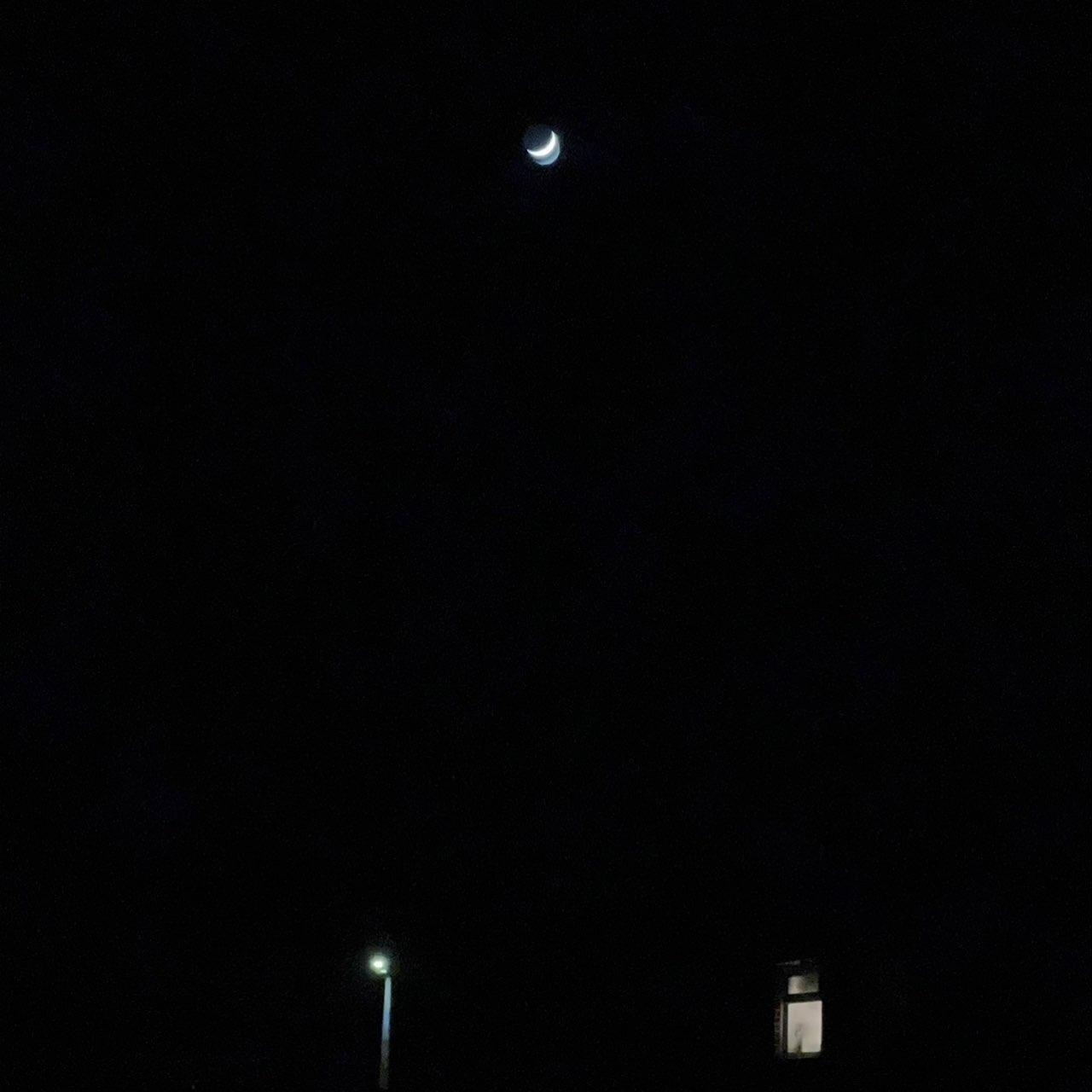 The Moon over Braintree, United Kingdom — waxing crescent, Lunar Day 5