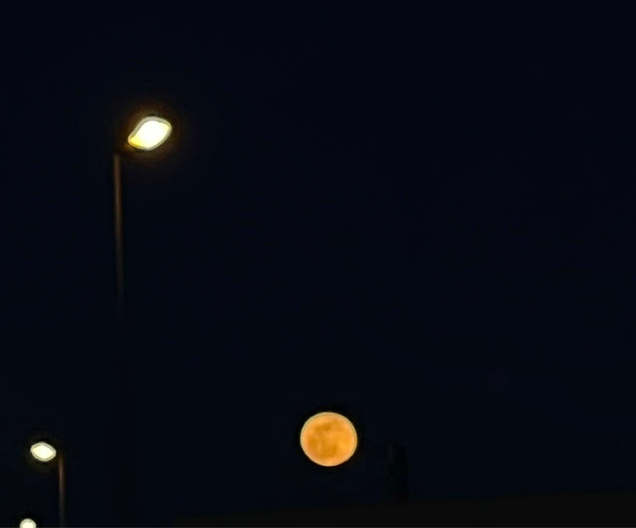 The Moon over Vinaròs, España — full moon, Lunar Day 16