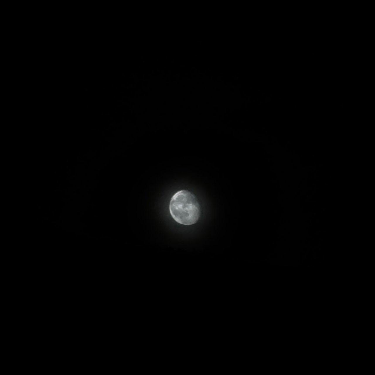 The Moon over Prato, Italia — waning gibbous, Lunar Day 20