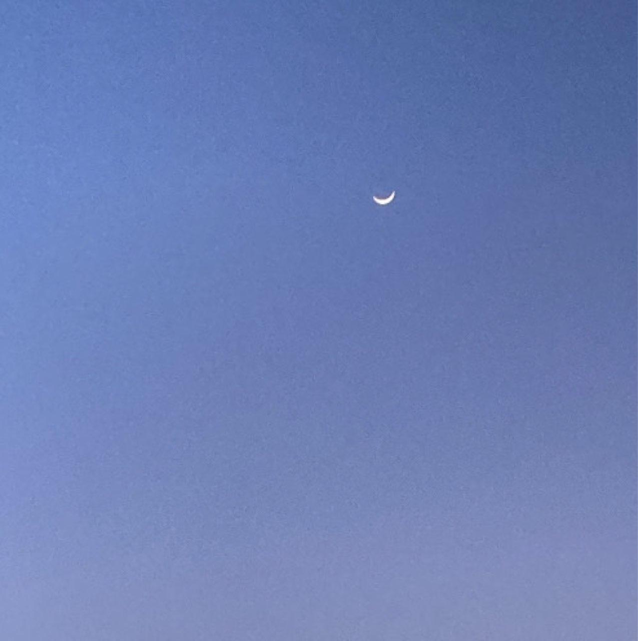 The Moon over Puerto Real, España — waxing crescent, Lunar Day 4