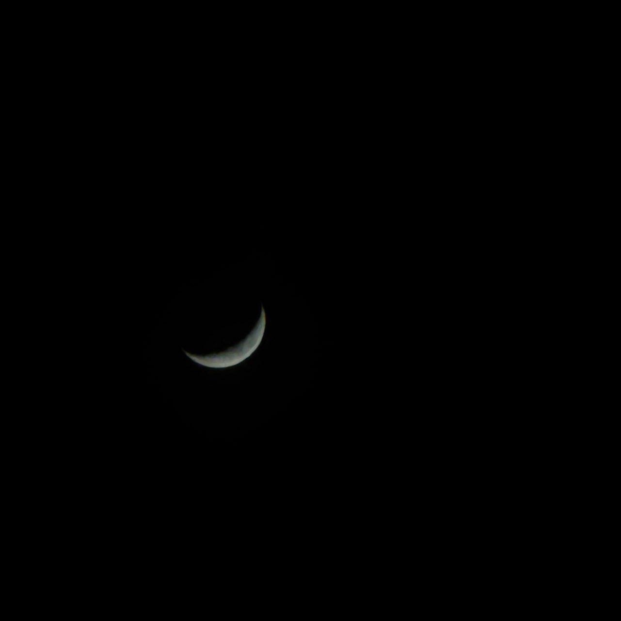 The Moon over Hamburg, Deutschland — waxing crescent, Lunar Day 5