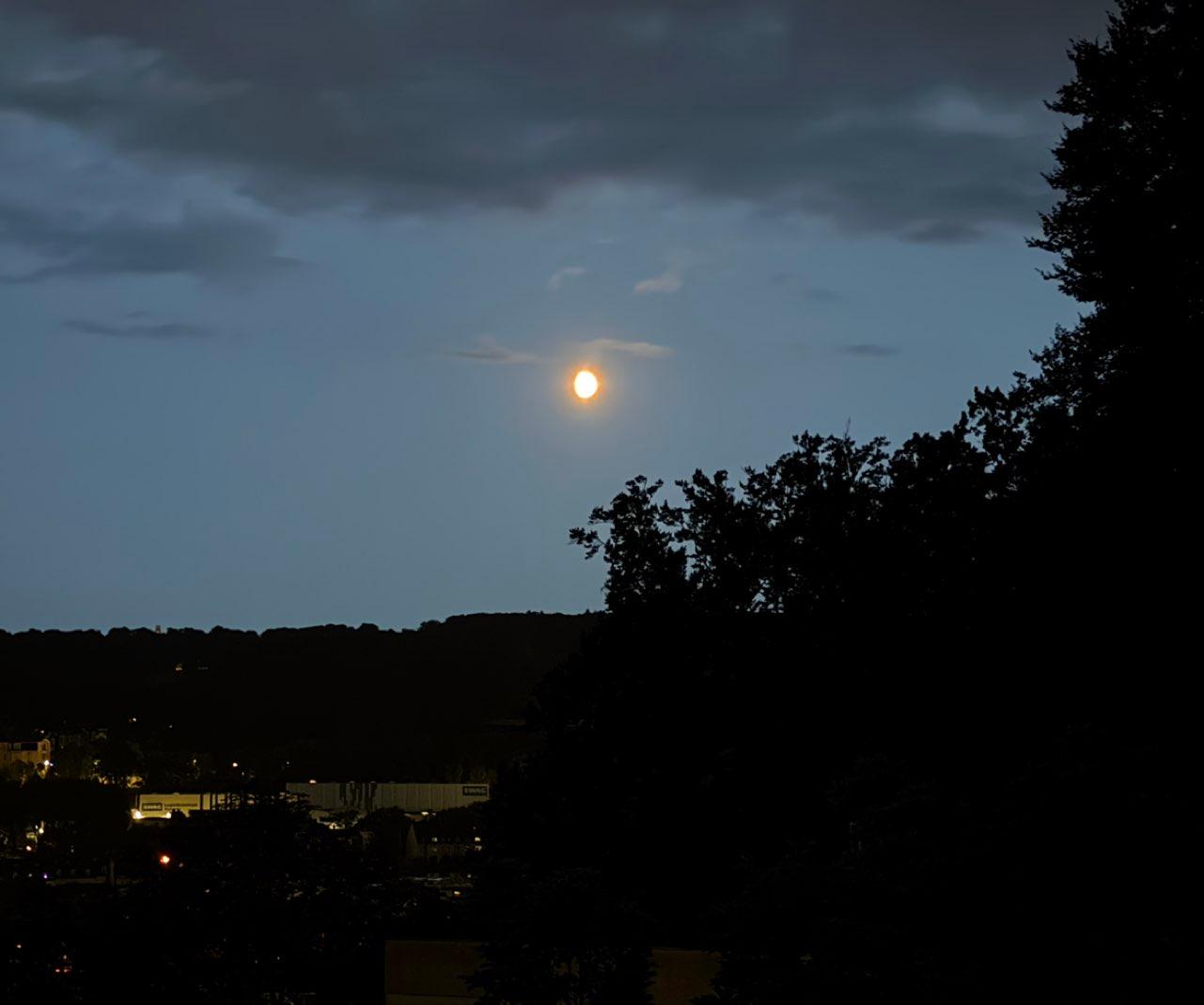 The Moon over Wuppertal, Deutschland — waxing gibbous, Lunar Day 13