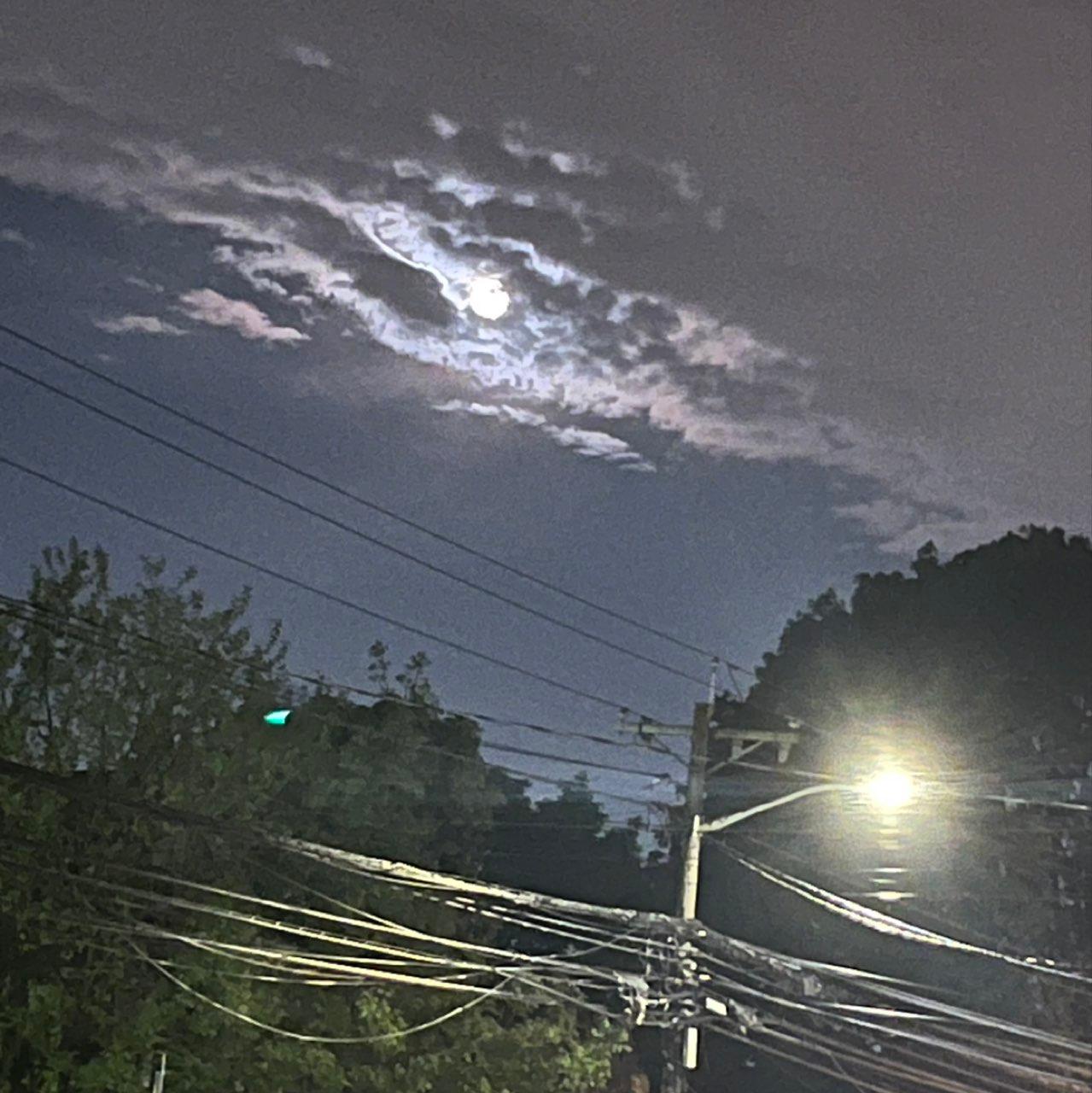 The Moon over Shenandoah, United States — waxing crescent, Lunar Day 6