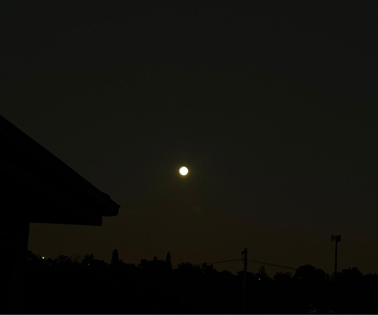 The Moon over Cardiff, Australia — waning gibbous, Lunar Day 18