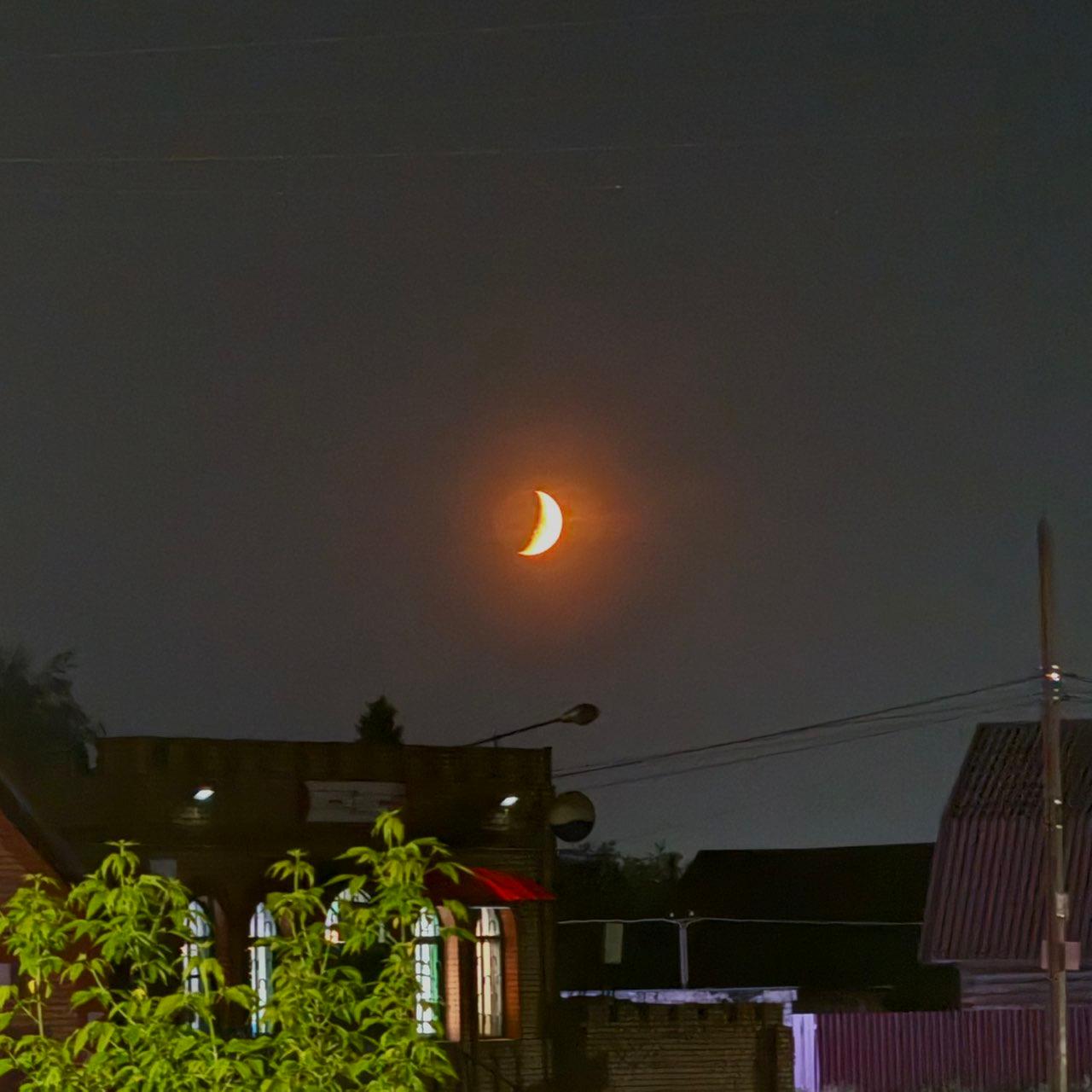 The Moon over Pokrov, Russia — first quarter, Lunar Day 6