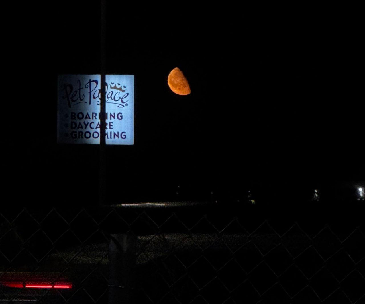 The Moon over Warrensville Heights, United States — last quarter, Lunar Day 22