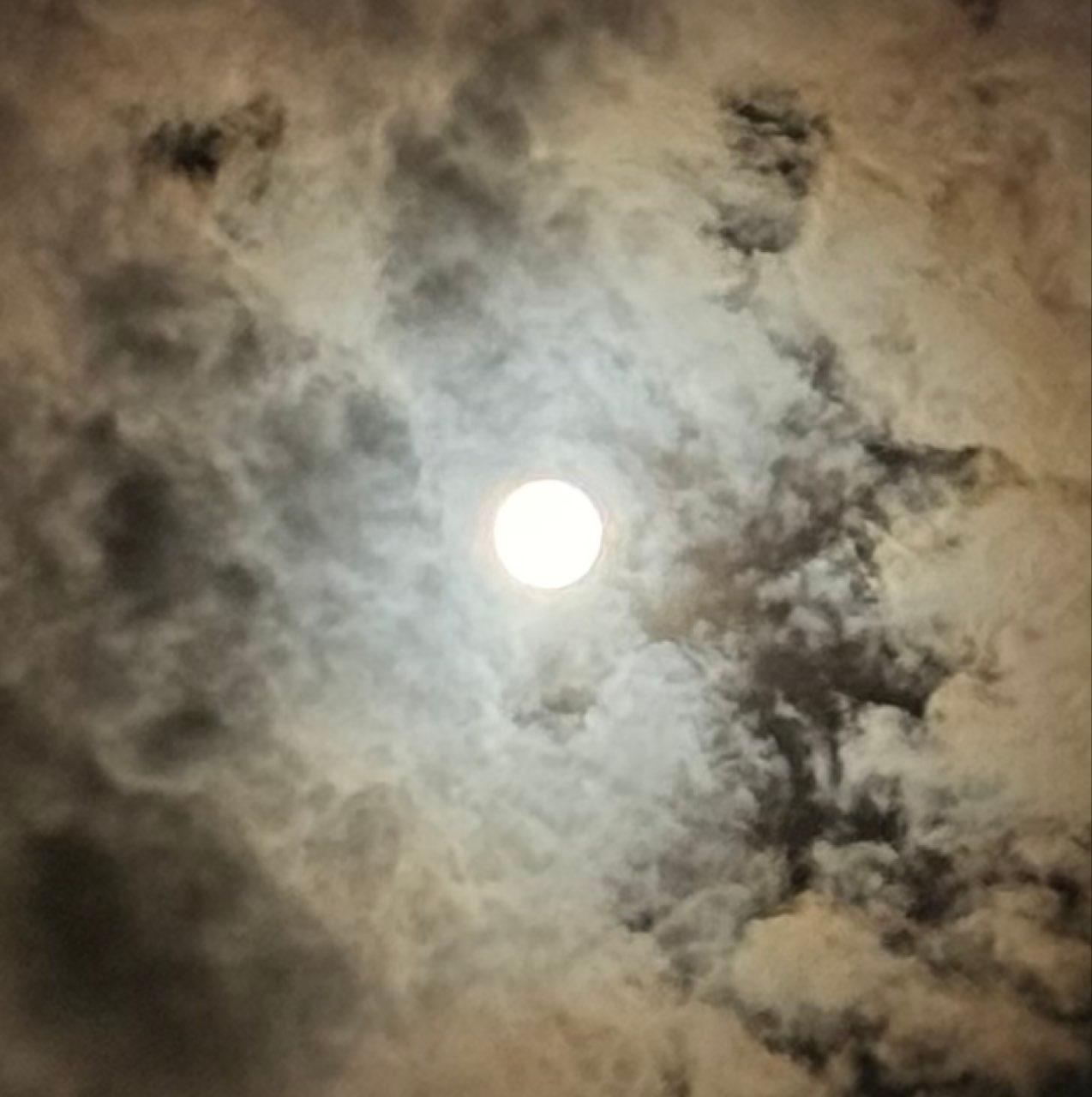 The Moon over Limeil-Brévannes, France — full moon, Lunar Day 16