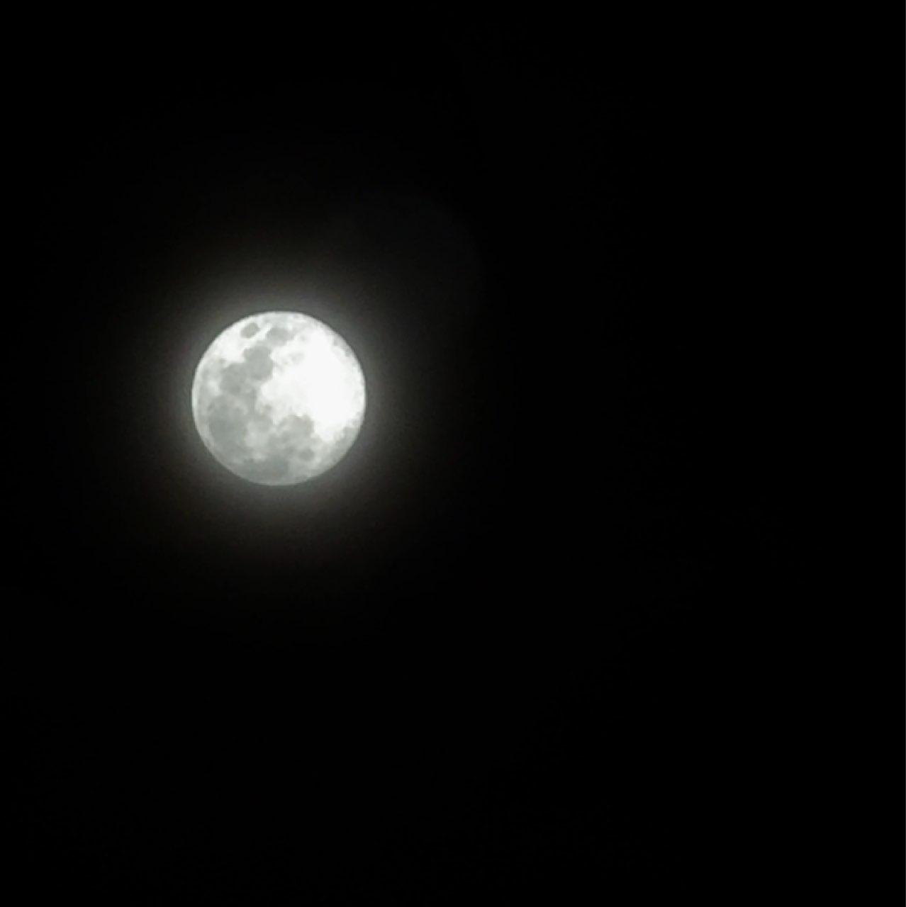The Moon over Bogotá, Colombia — full moon, Lunar Day 15