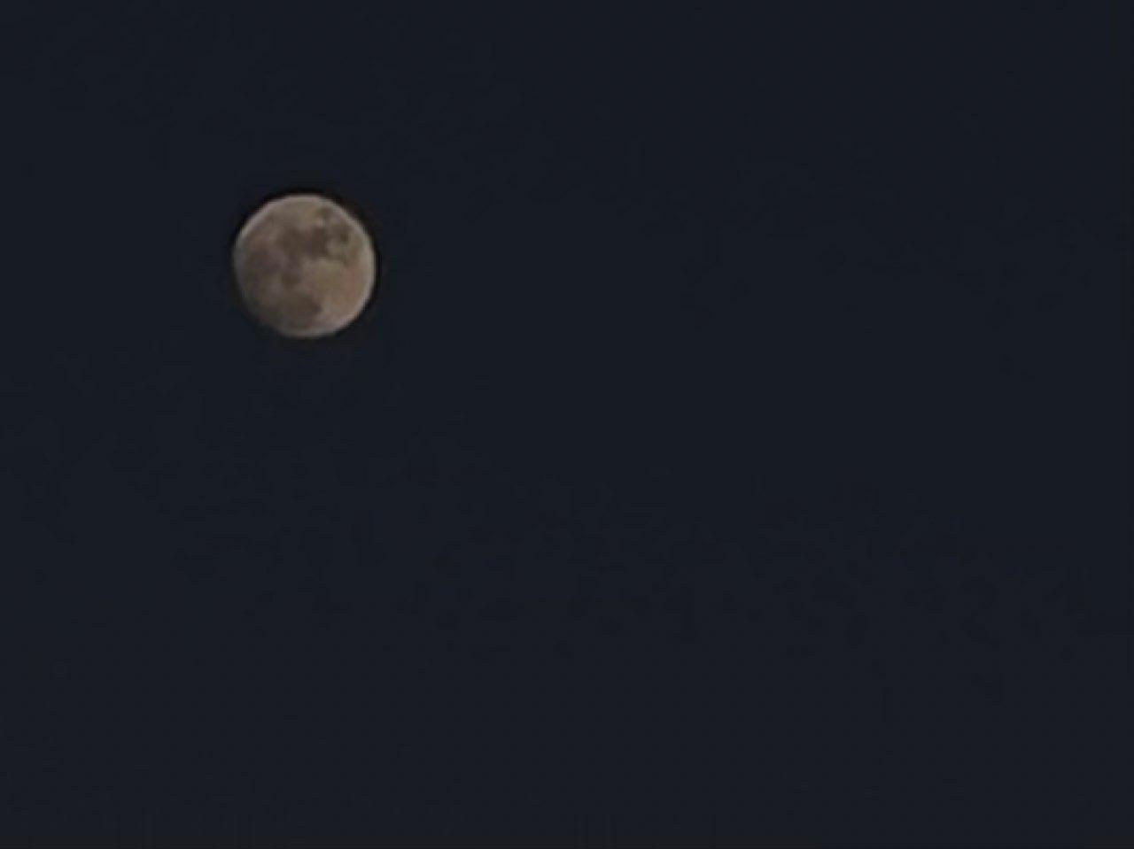 The Moon over Utrecht, Nederland — full moon, Lunar Day 13