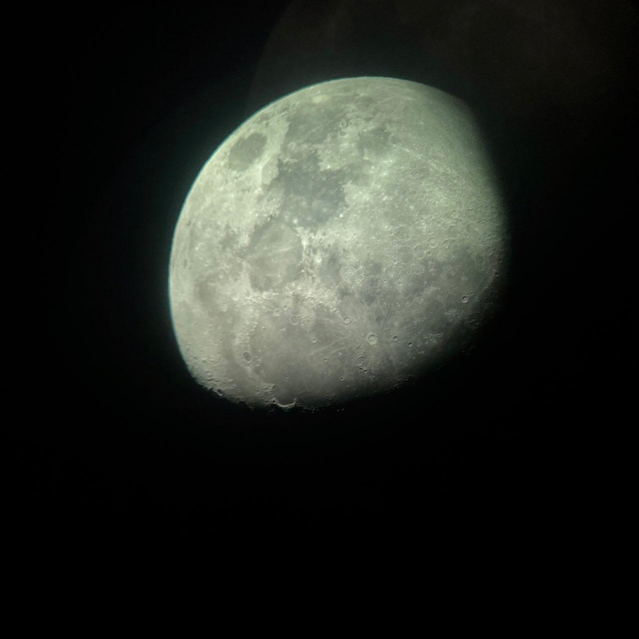 The Moon over Campo de Mirra, España — waxing gibbous, Lunar Day 12