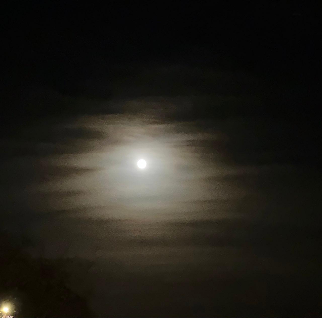The Moon over Örebro, Sverige — full moon, Lunar Day 16