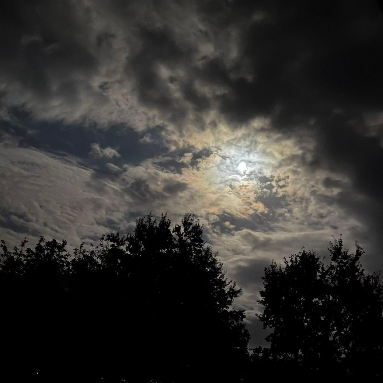 The Moon over Heroldsberg, Deutschland — full moon, Lunar Day 16