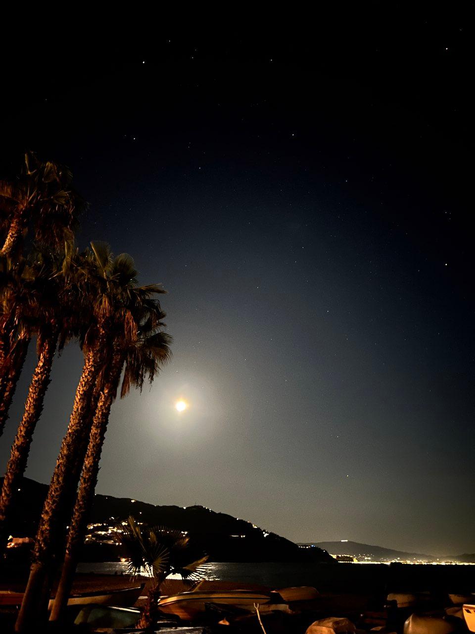 The Moon over Almuñécar, Spain — full moon, Lunar Day 16
