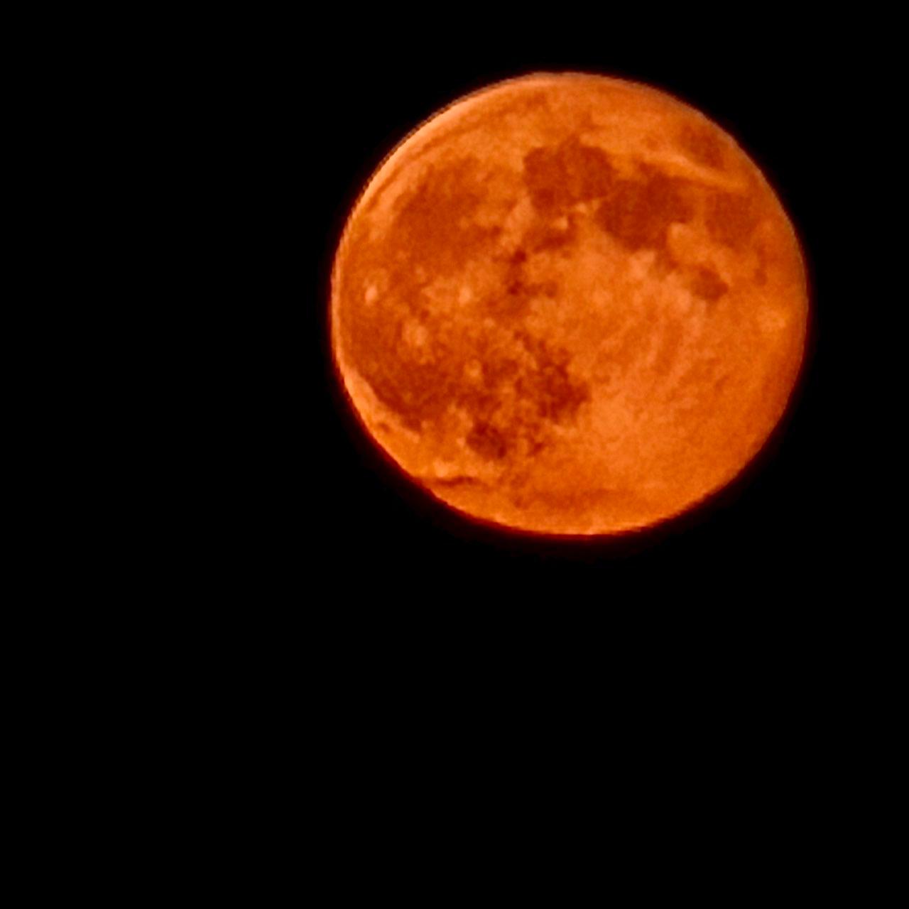 The Moon over Deva, Romania — waning gibbous, Lunar Day 20