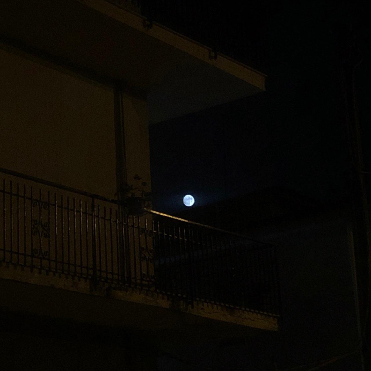 The Moon over Pomigliano d'Arco, Italia — full moon, Lunar Day 15