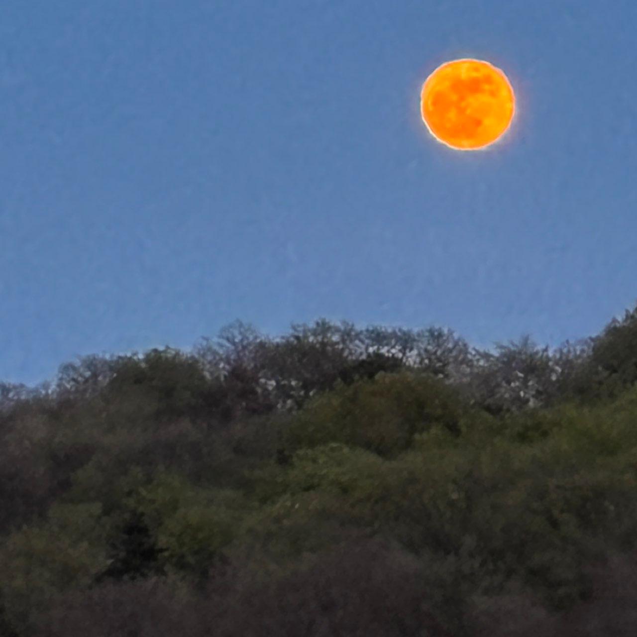 The Moon over Neuleiningen, Deutschland — full moon, Lunar Day 14