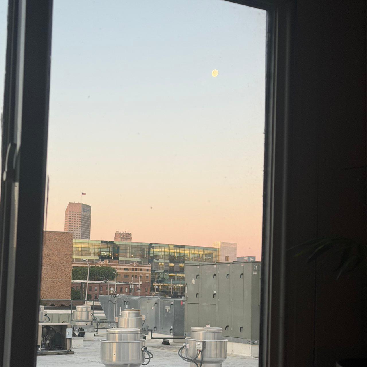 The Moon over Indianapolis, United States — waning gibbous, Lunar Day 18