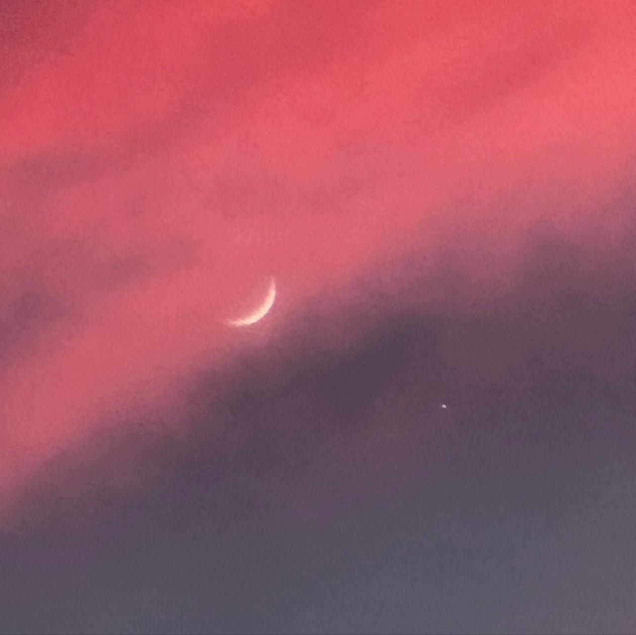 The Moon over Pawleys Island, United States — waxing crescent, Lunar Day 4