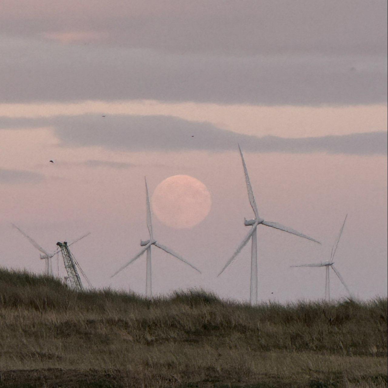 The Moon over Wallsend, United Kingdom — waning gibbous, Lunar Day 18