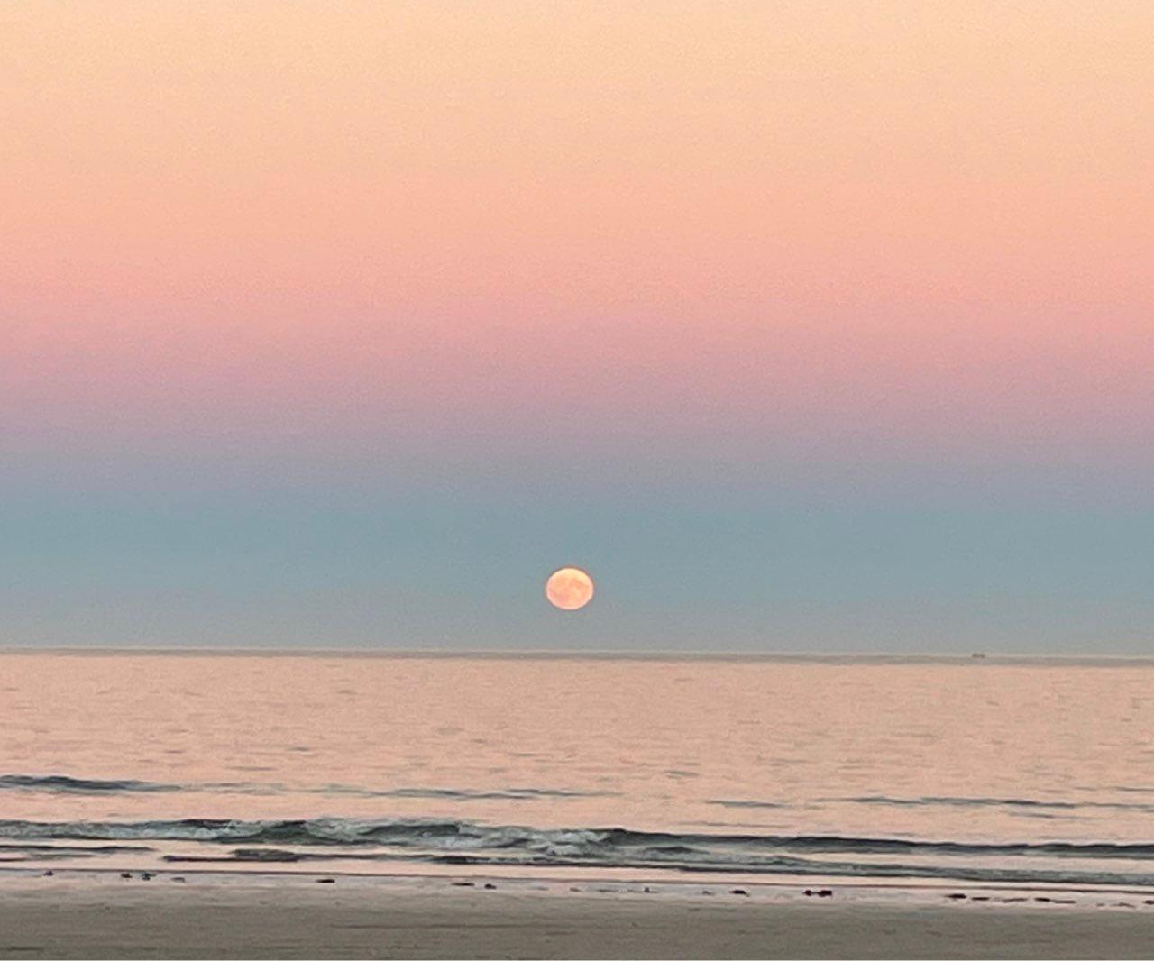 The Moon over Donabate, Ireland — full moon, Lunar Day 16