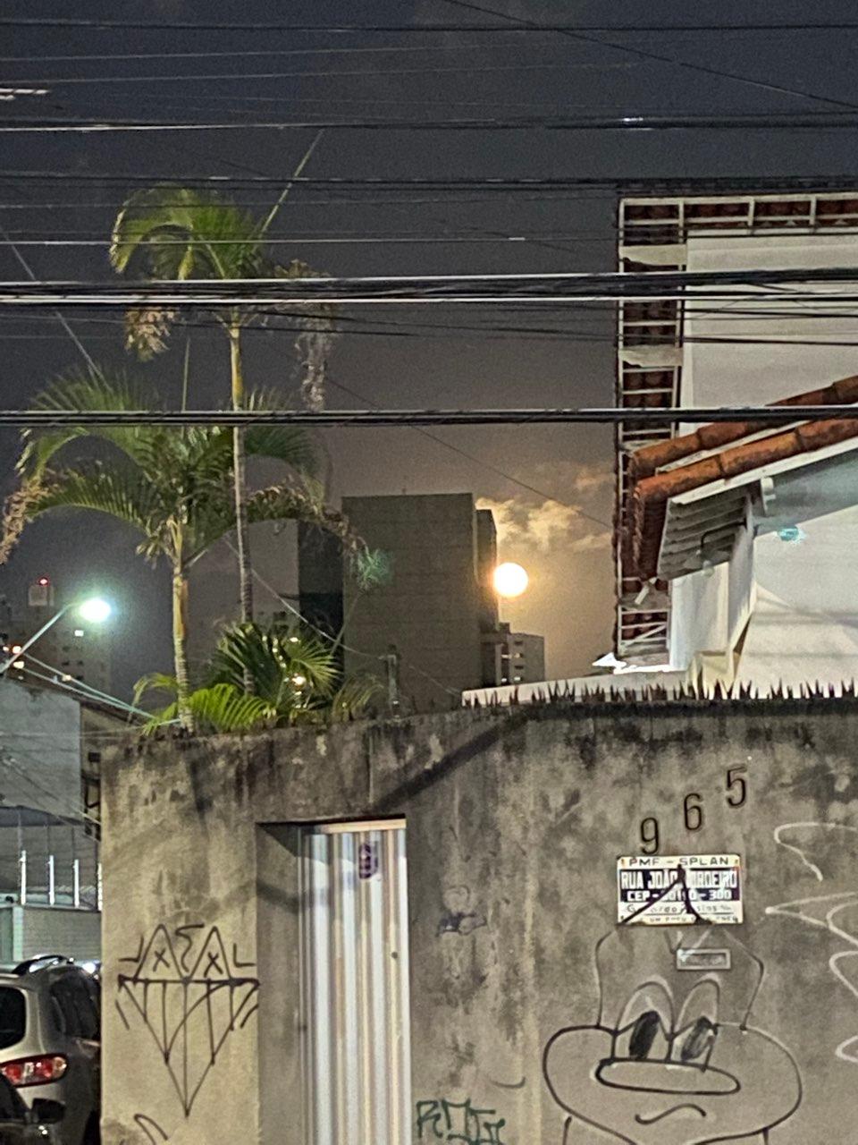 The Moon over Fortaleza, Brazil — waning gibbous, Lunar Day 17