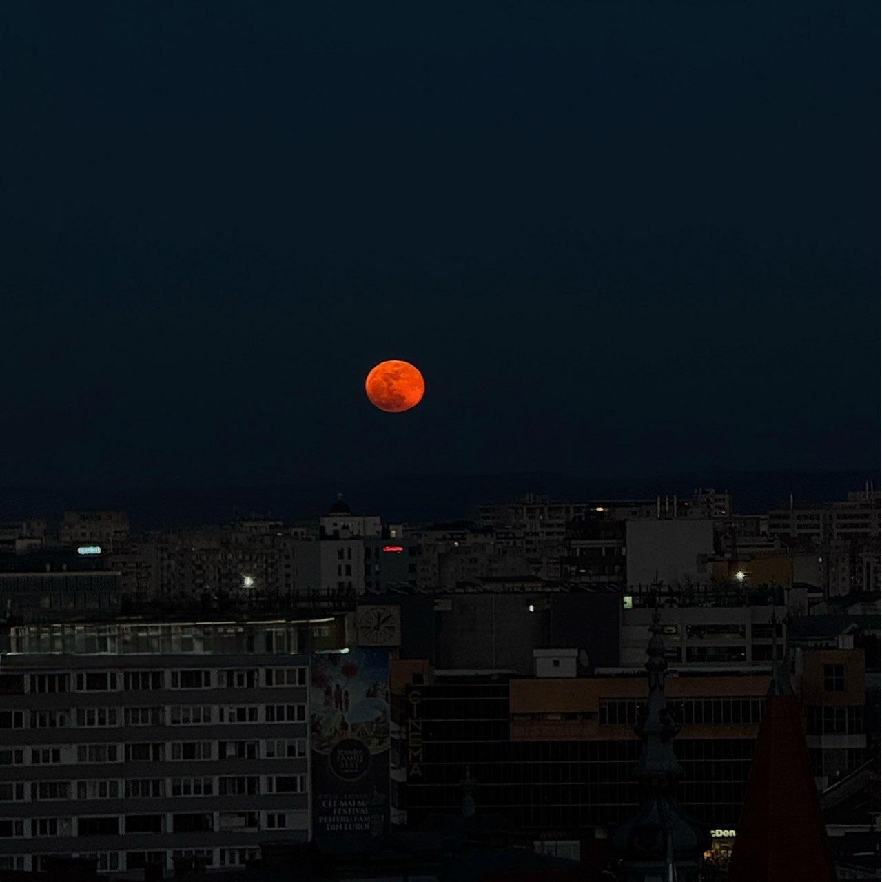 The Moon over Cluj-Napoca, Romania — full moon, Lunar Day 15