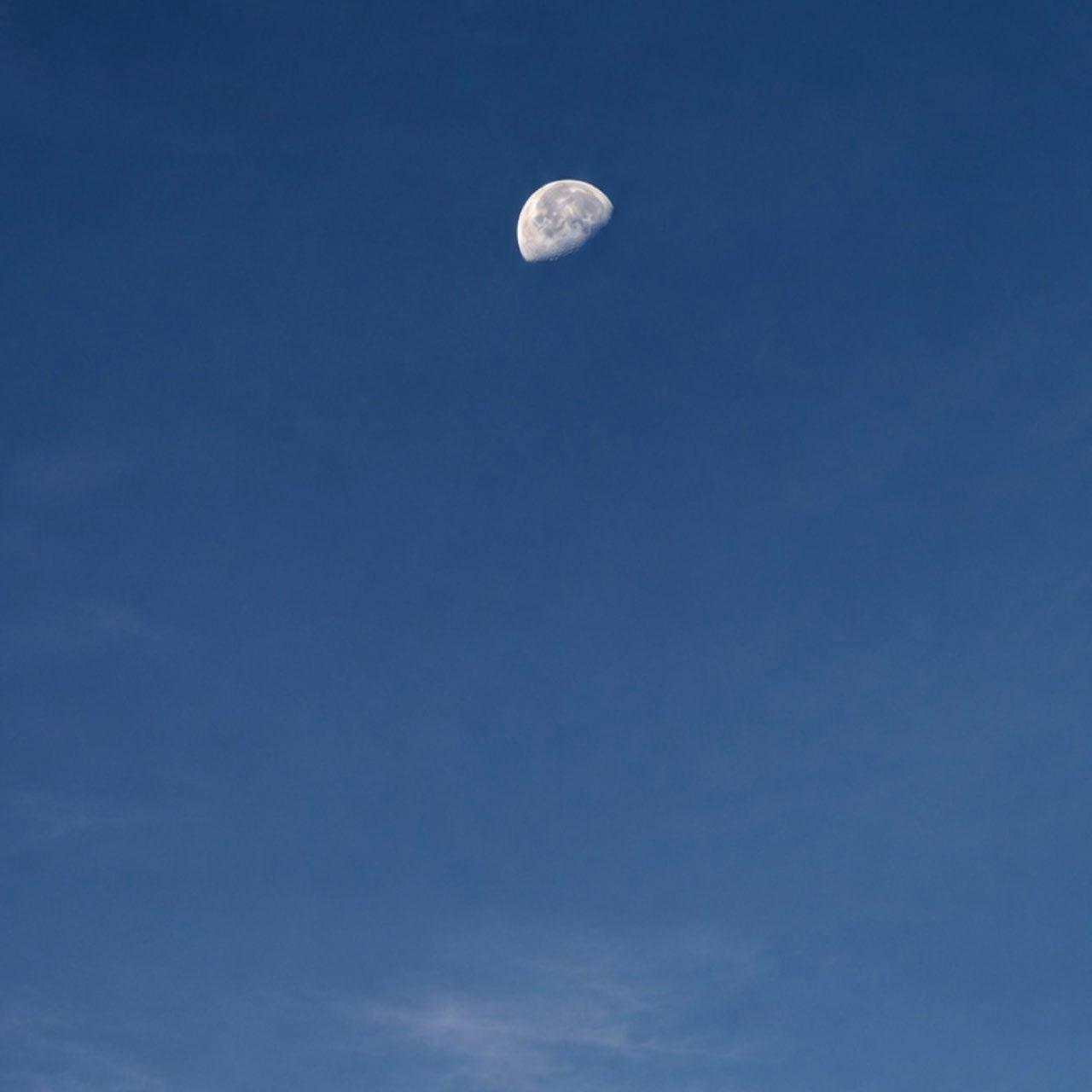 The Moon over Colorado Springs, United States — waning gibbous, Lunar Day 21