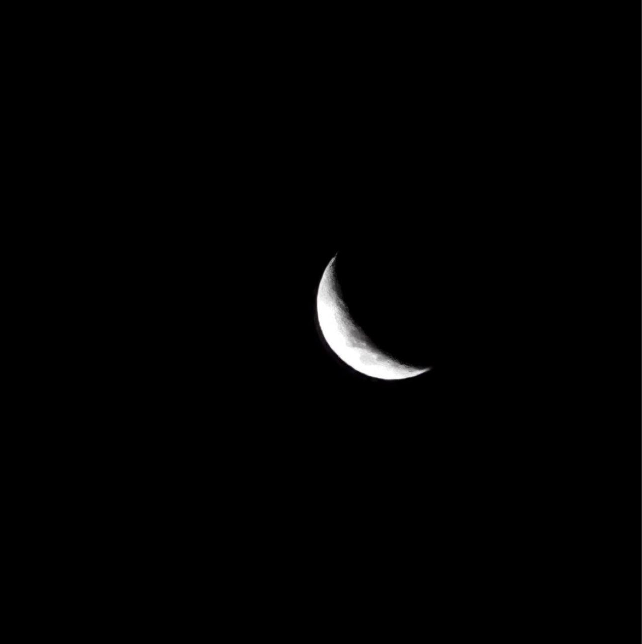 The Moon over Thomastown, Australia — waxing crescent, Lunar Day 6