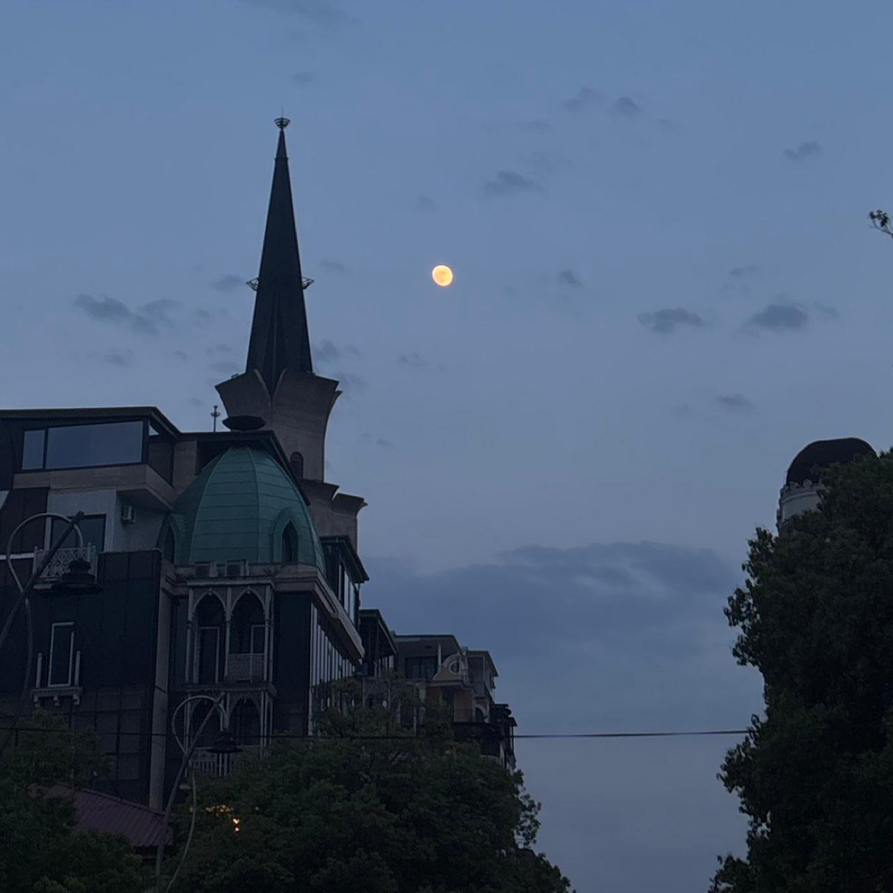 The Moon over Batumi, Georgia — waxing gibbous, Lunar Day 13