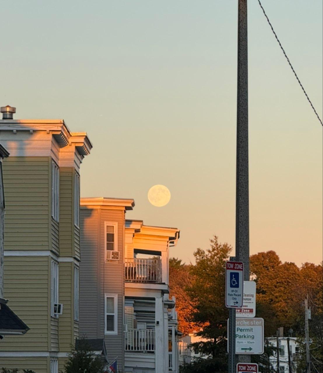 The Moon over Boston, United States — full moon, Lunar Day 16