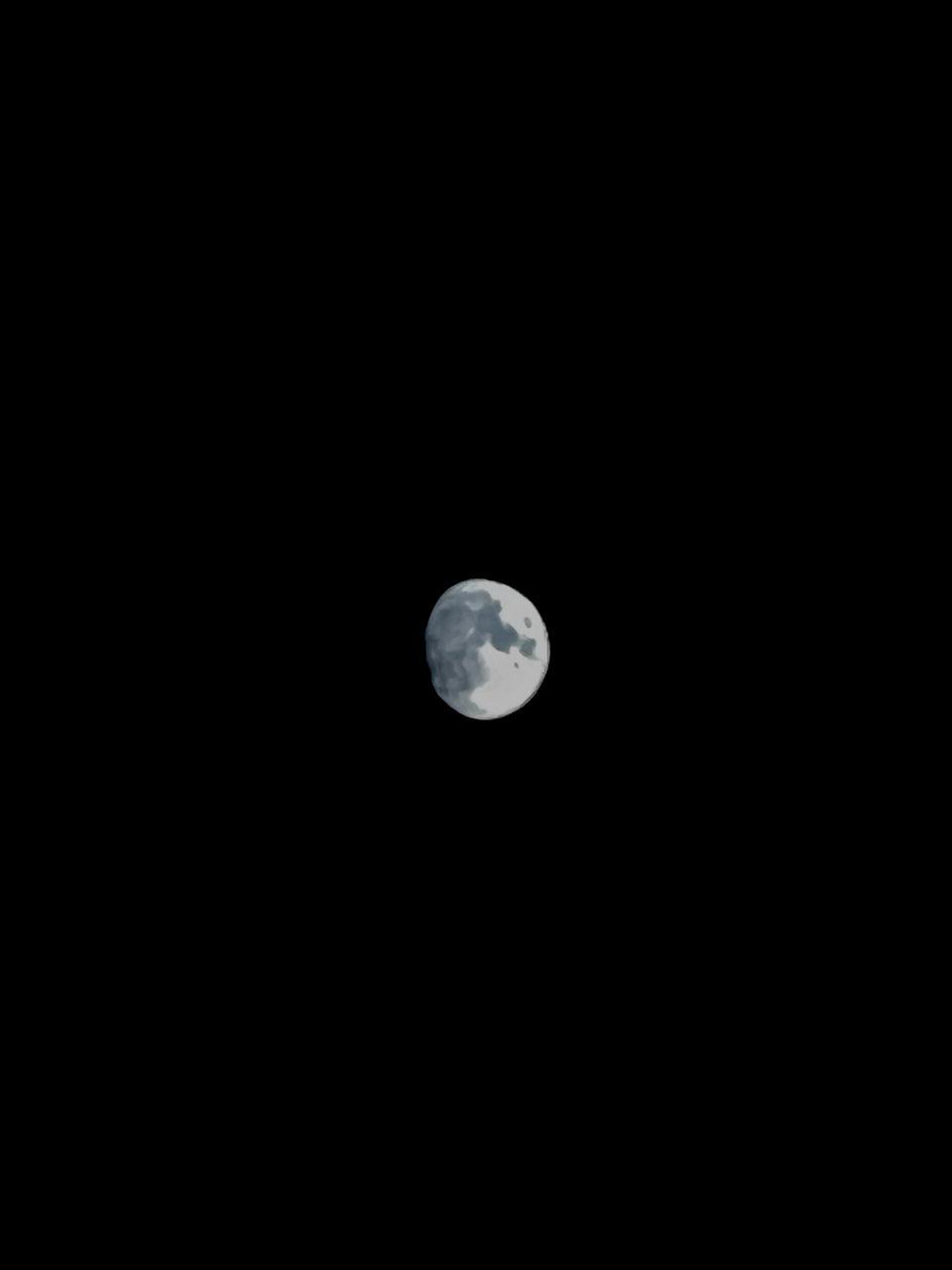 The Moon over Казахстан — waxing gibbous, Lunar Day 12