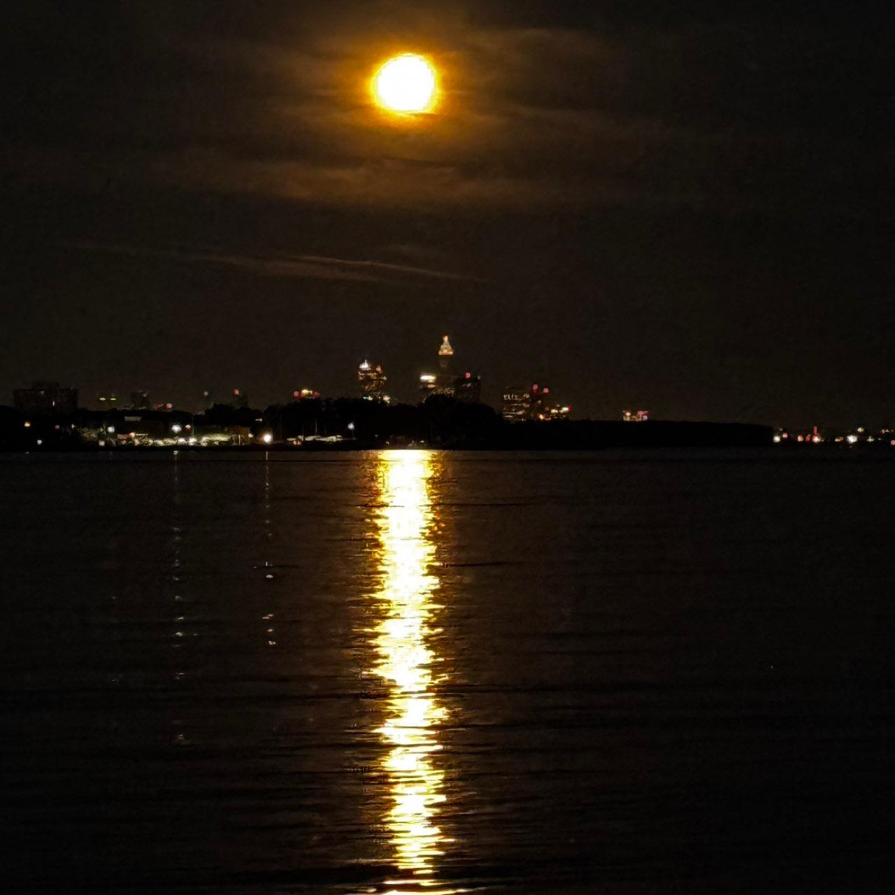 The Moon over Cleveland, United States — full moon, Lunar Day 15