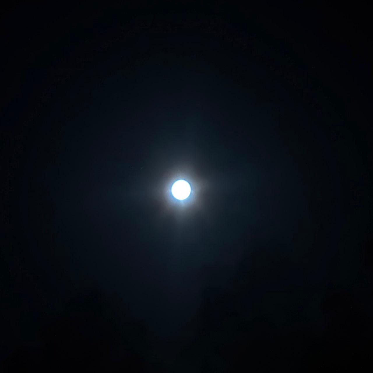 The Moon over Kolodishchanskiy, Belarus — full moon, Lunar Day 18