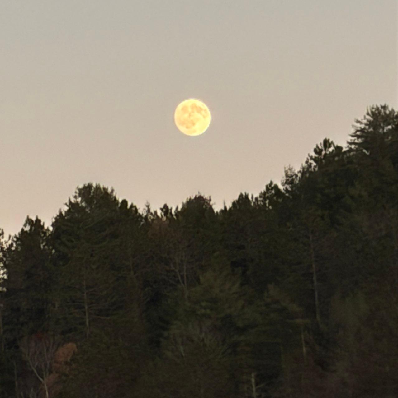 The Moon over Nipissing, Unorganized, South Part, Canada — full moon, Lunar Day 15