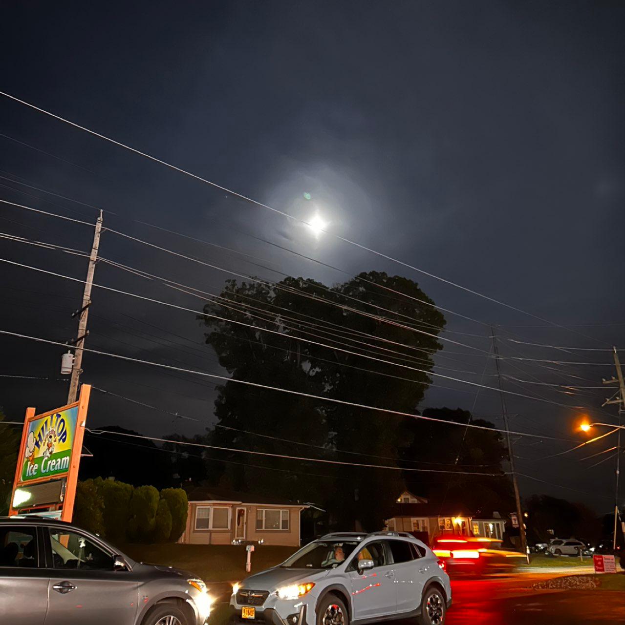 The Moon over Blackwood, United States — waxing gibbous, Lunar Day 14