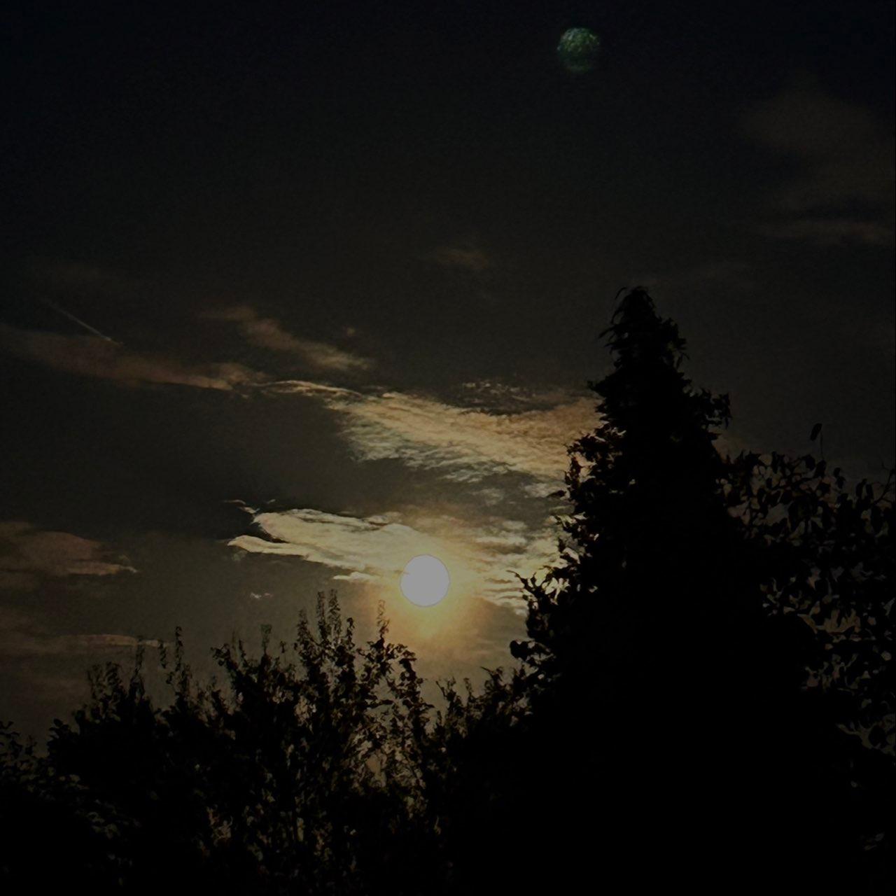 The Moon over Rednitzhembach, Deutschland — full moon, Lunar Day 15
