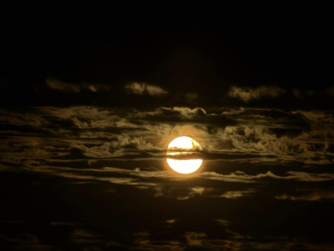 The Moon over Lodi, United States — full moon, Lunar Day 18