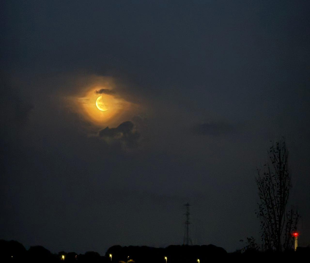 The Moon over Castleford, United Kingdom — full moon, Lunar Day 16