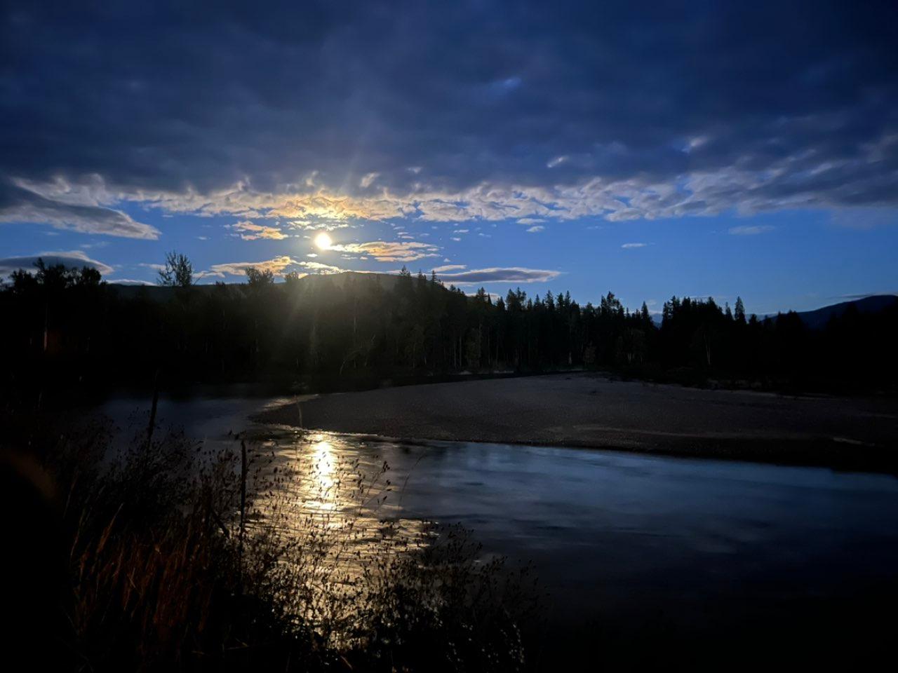 The Moon over Clearwater, Canada — full moon, Lunar Day 17