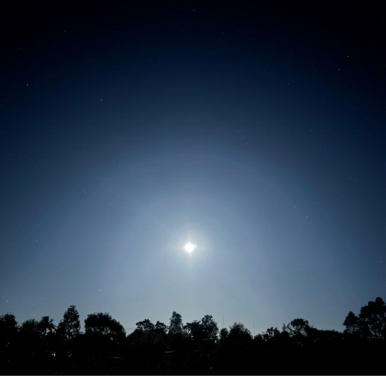 The Moon over Shortland, Australia — full moon, Lunar Day 15