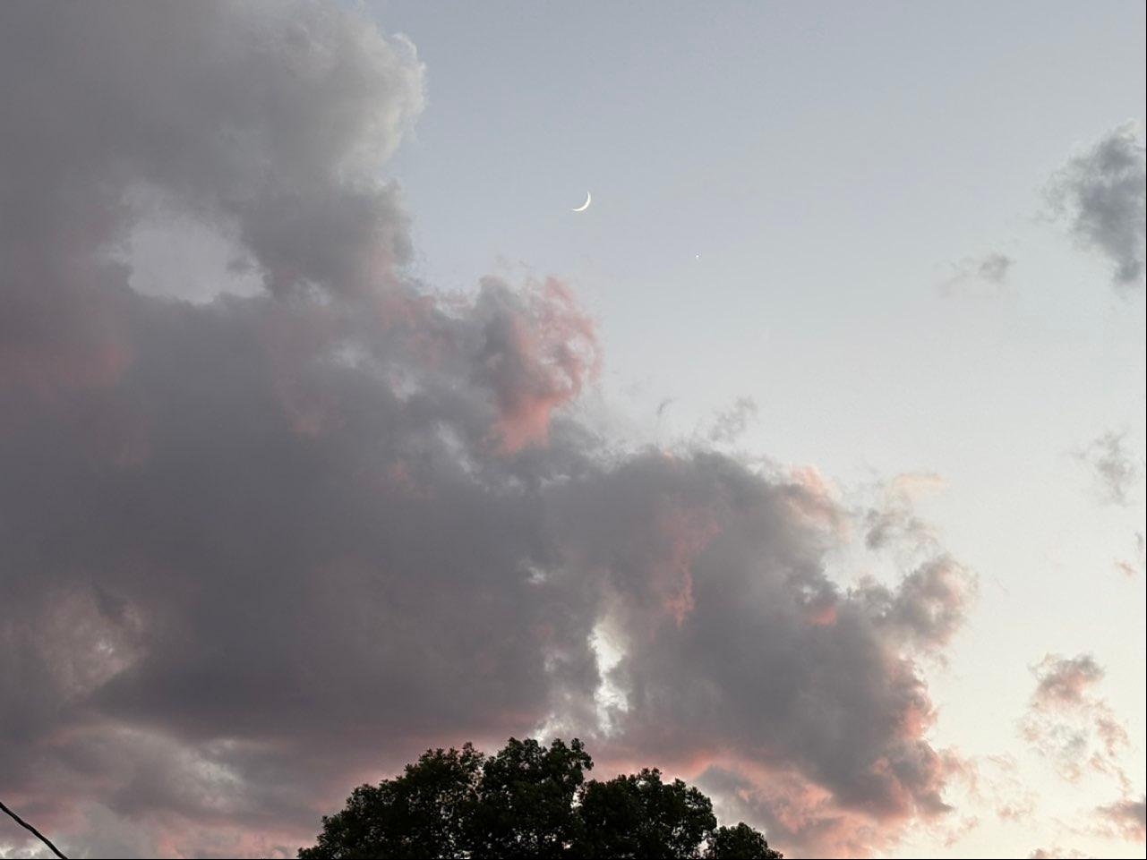 The Moon over Denver, United States — waxing crescent, Lunar Day 4