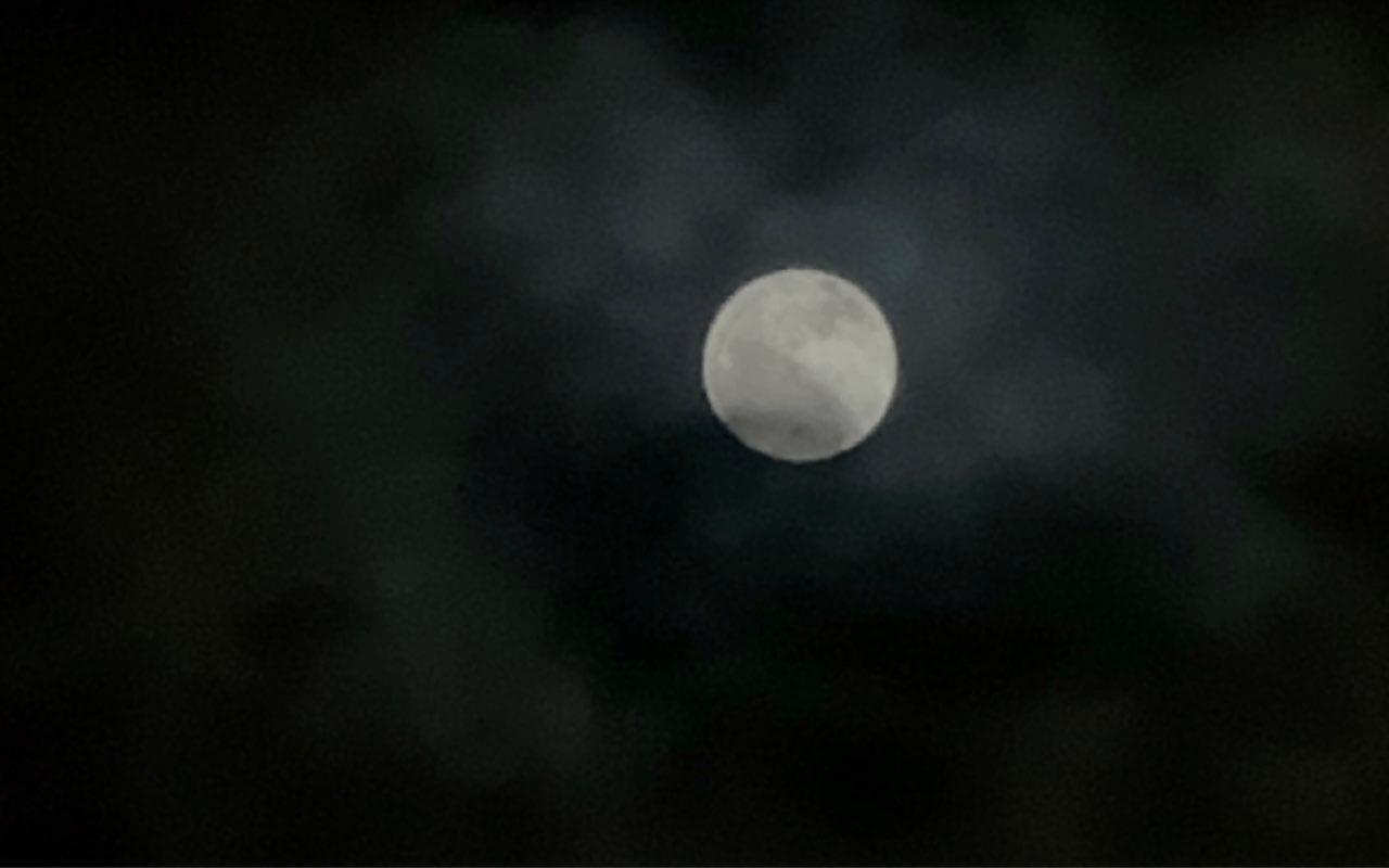The Moon over Barranquilla, Colombia — full moon, Lunar Day 16