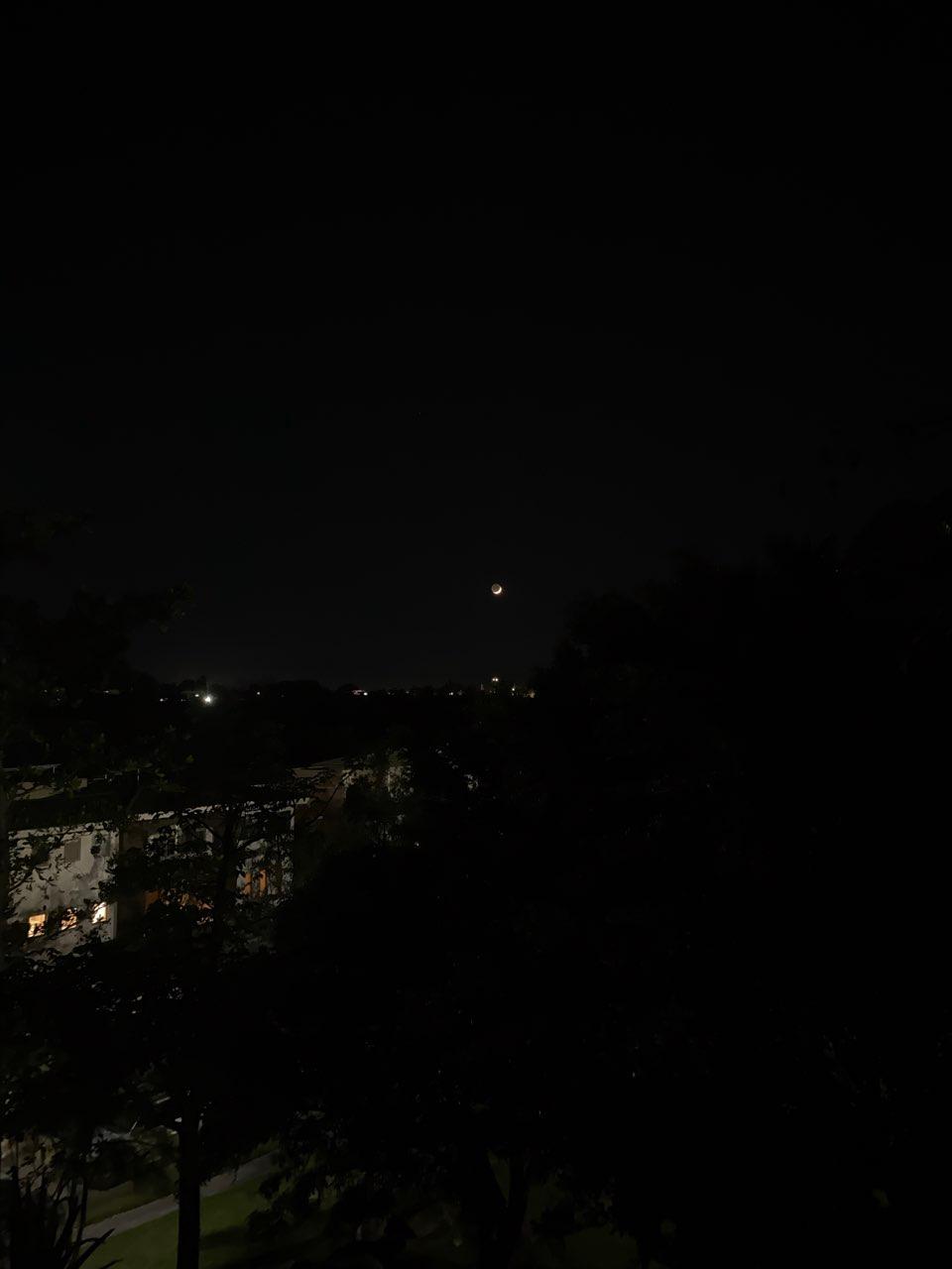 The Moon over Zapopan, México — waxing crescent, Lunar Day 3
