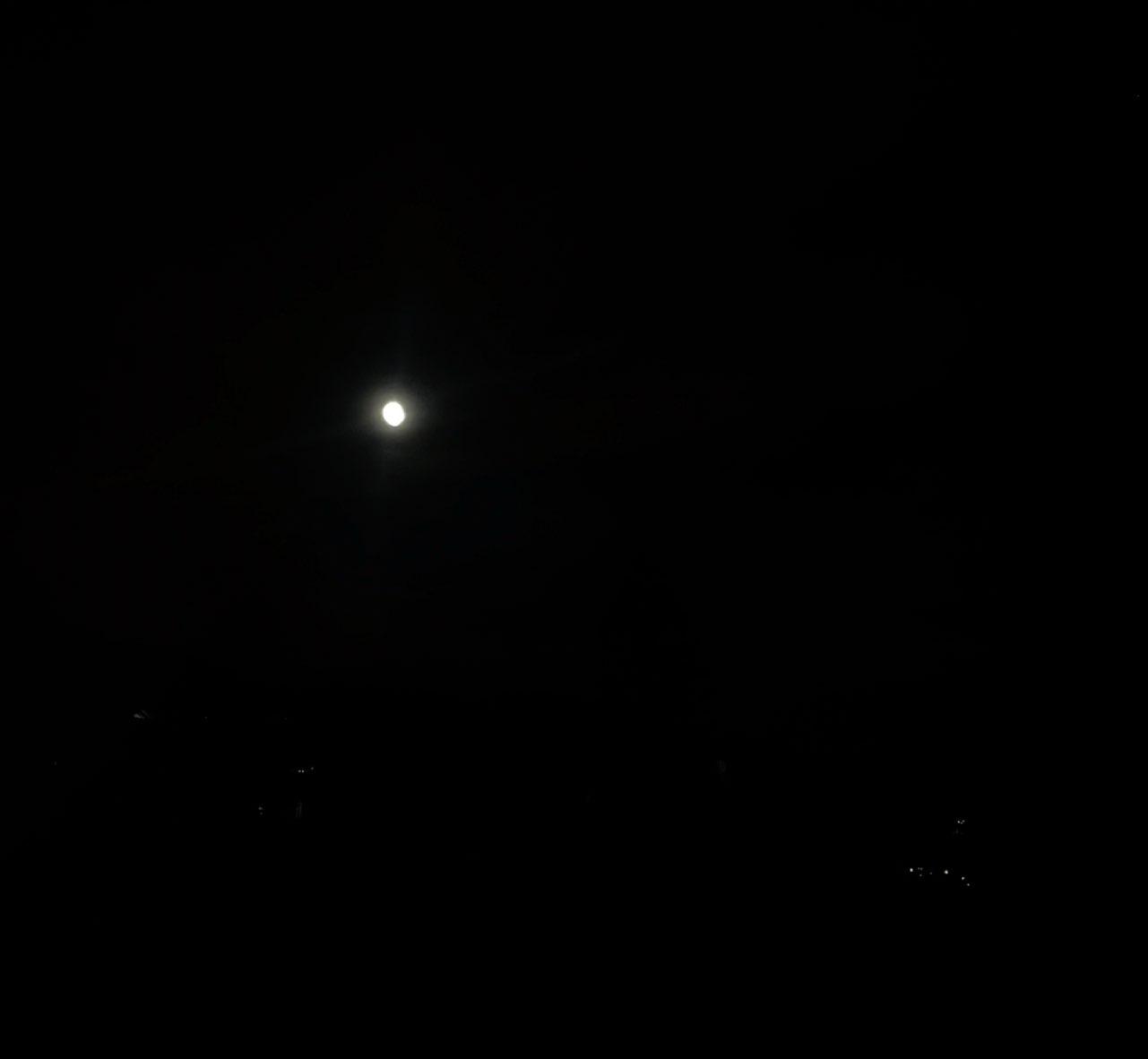 The Moon over Menden (Sauerland), Deutschland — full moon, Lunar Day 16