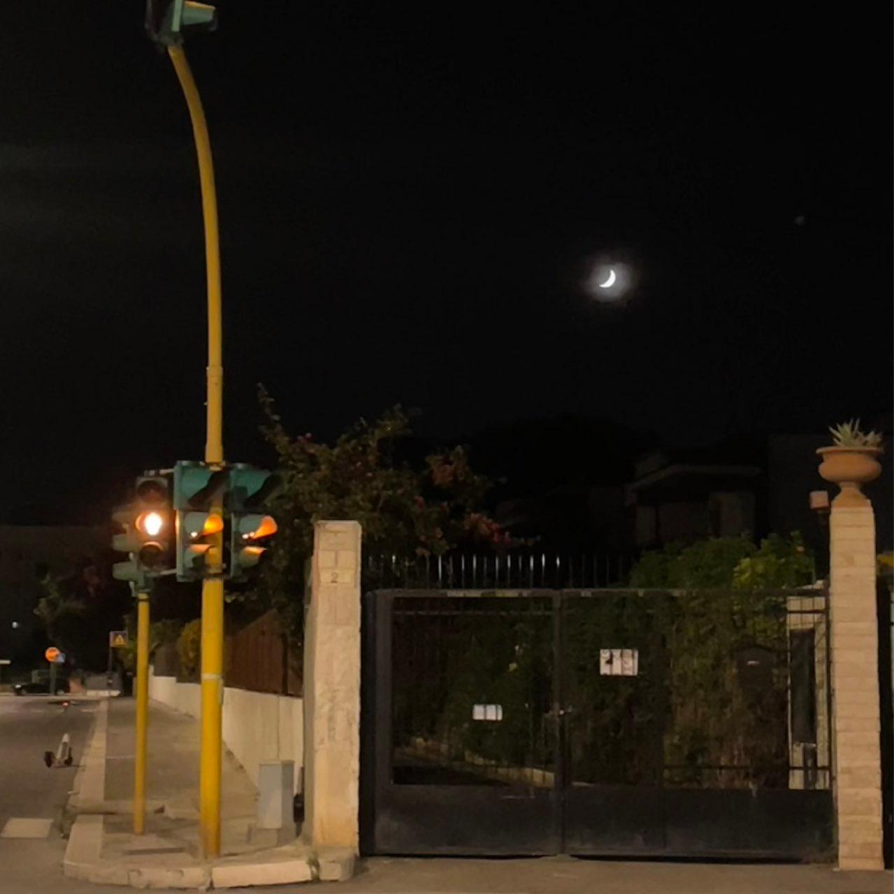 The Moon over Bari, Italia — waxing crescent, Lunar Day 5